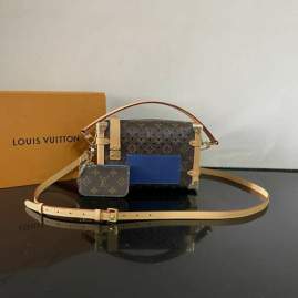 Picture of Louis Vuitton Handbags _SKUfw239242199fw